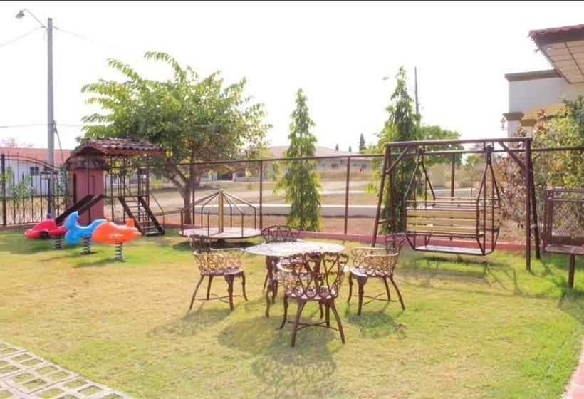 بنسيون Casa De Quincha