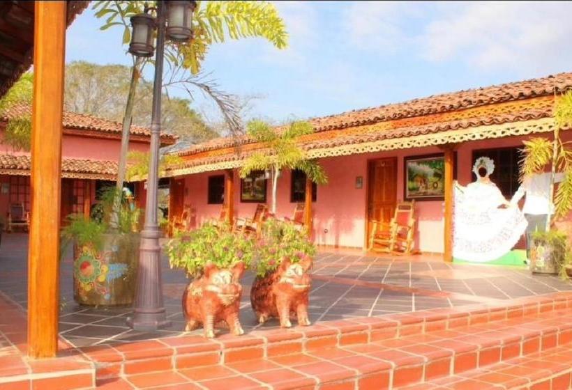 بنسيون Casa De Quincha