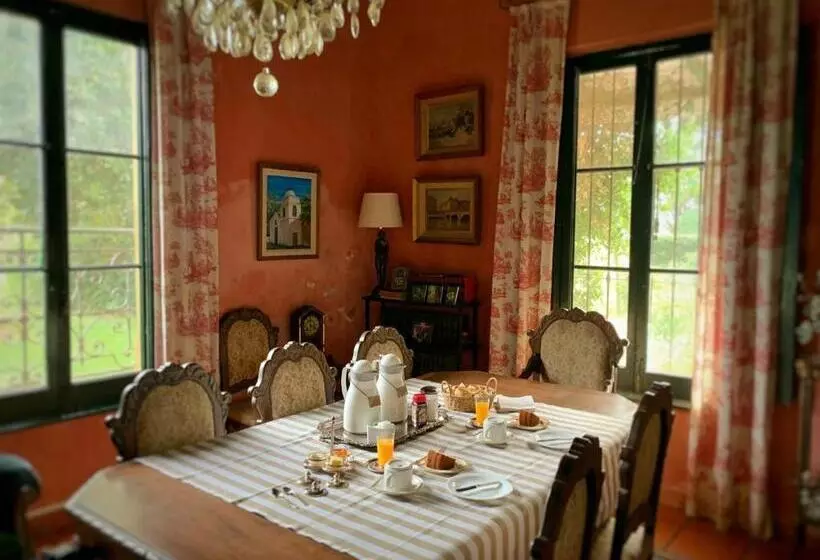 Aamiaismajoitus (B&B) Centro Ecuestre Frasco Chico