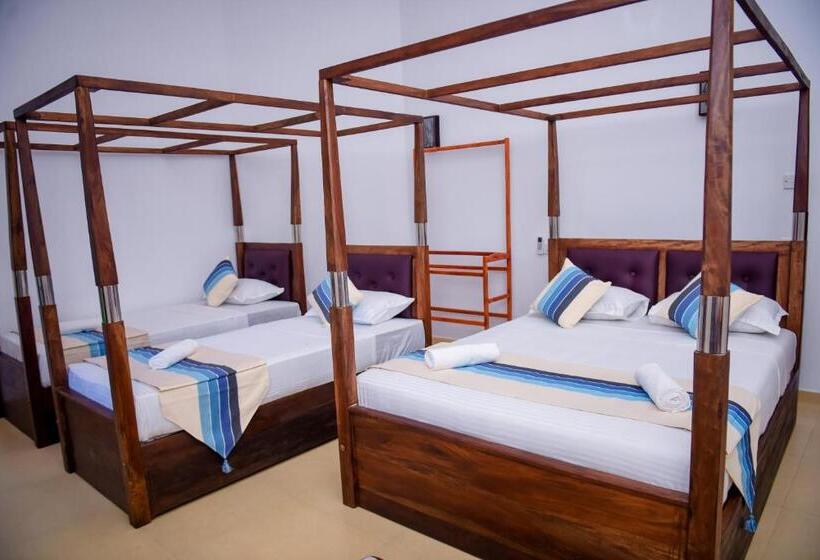 فندق Double Lake View Tissa & Safari