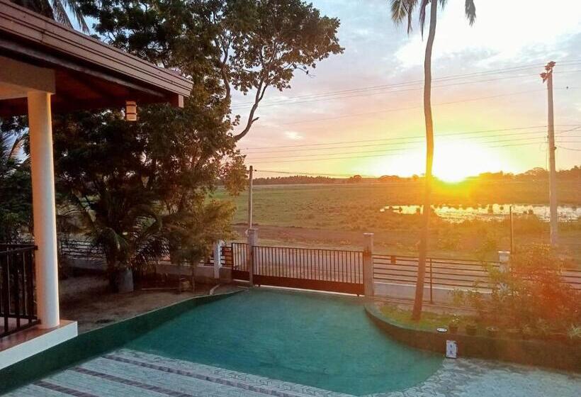 فندق Double Lake View Tissa & Safari