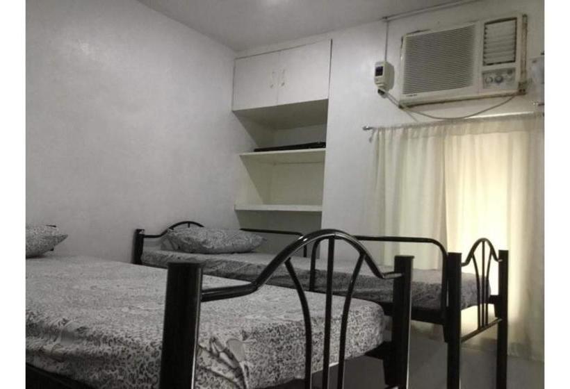 Hotel Oyo 723 Edmar S Transient House