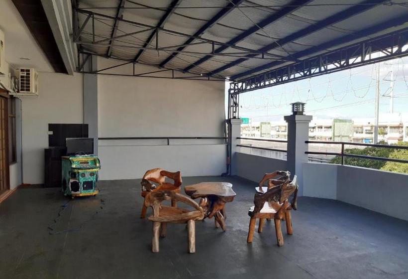 Hotel Oyo 731 P3k Suites 1