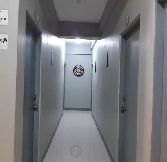 ホテル Oyo 731 P3k Suites 1