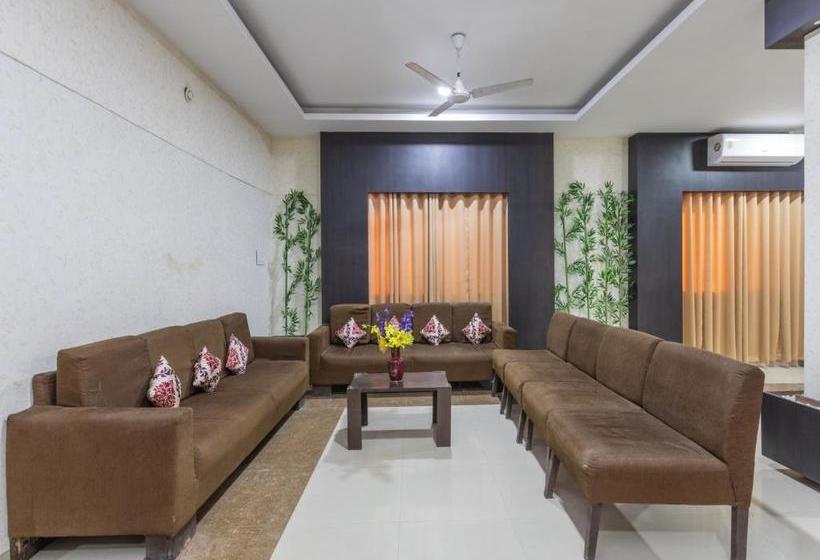 ホテル Oyo 77185 Sri Balaji Residency