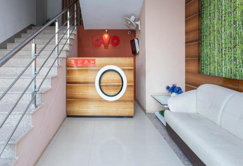 ホテル Oyo 77185 Sri Balaji Residency