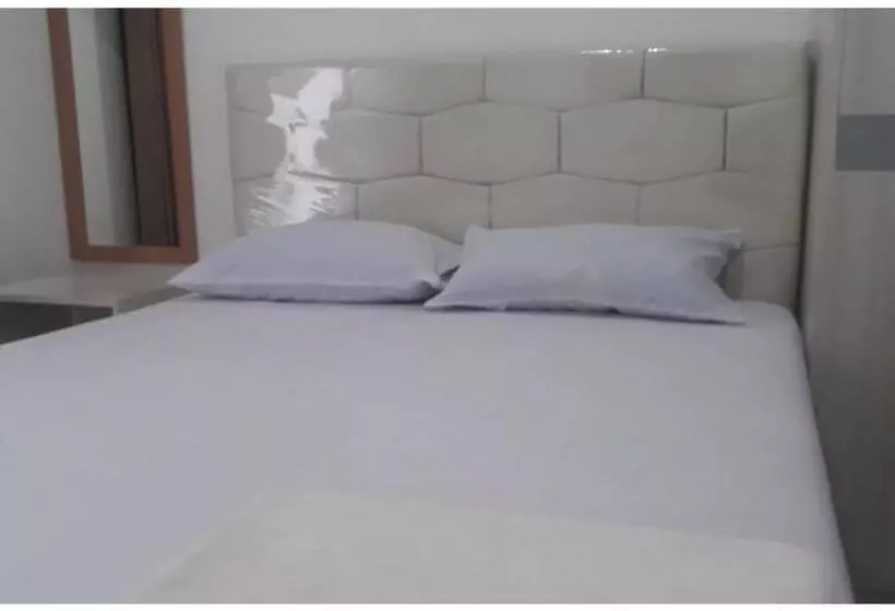 Hotelli Paving Residence Manado Redpartner