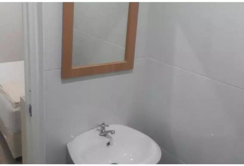 Hotelli Paving Residence Manado Redpartner