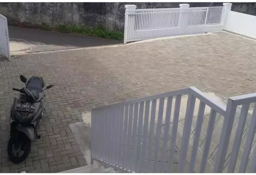 Hotelli Paving Residence Manado Redpartner