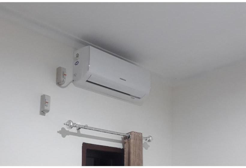 فندق Paving Residence Manado Redpartner