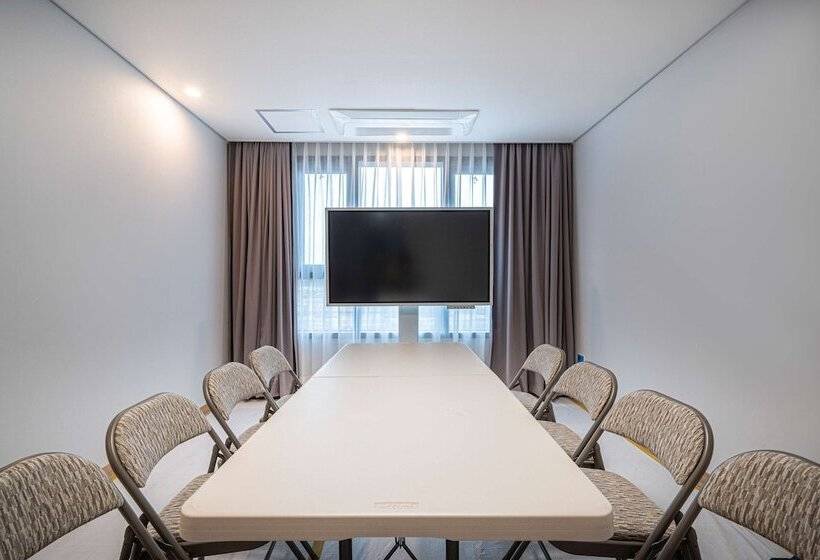 Surestay Plus Hotel By Best Western Asan