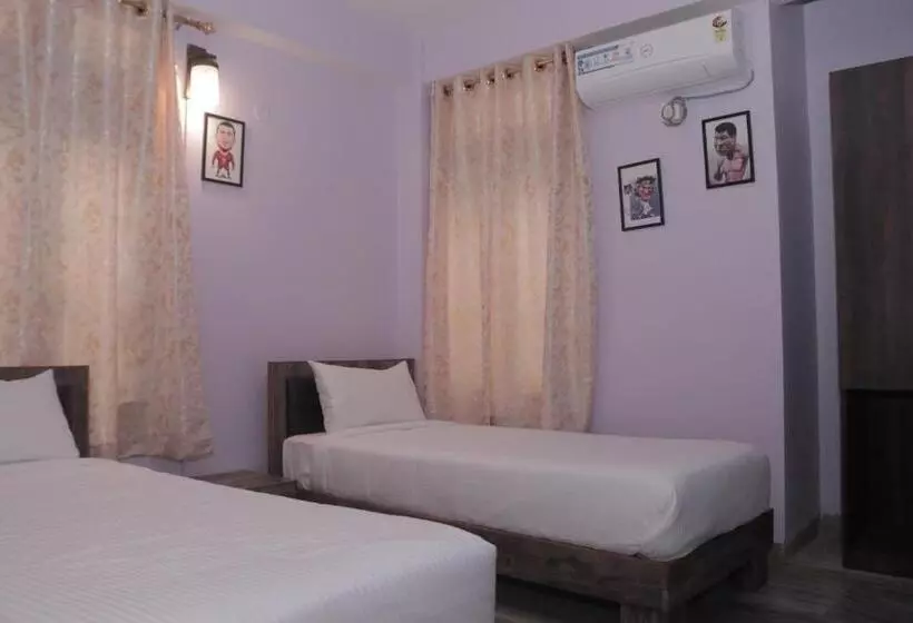 ペンション Grassroot Residency Guwahati