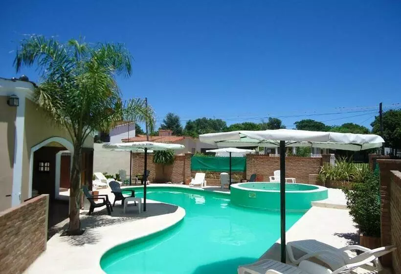 Retkeilymaja Cabañas Los Aromos