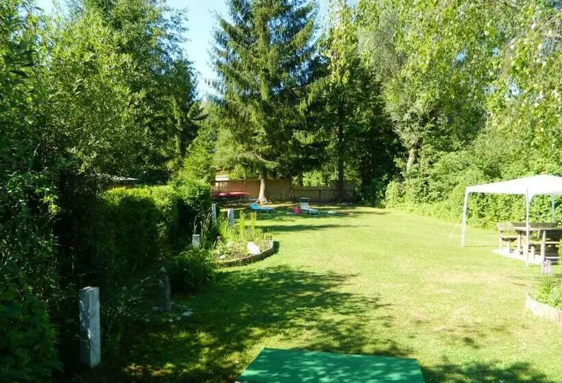 ユースホステル Gasthaus   Pension Kärntnerhof