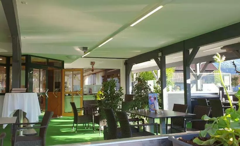 ユースホステル Gasthaus   Pension Kärntnerhof