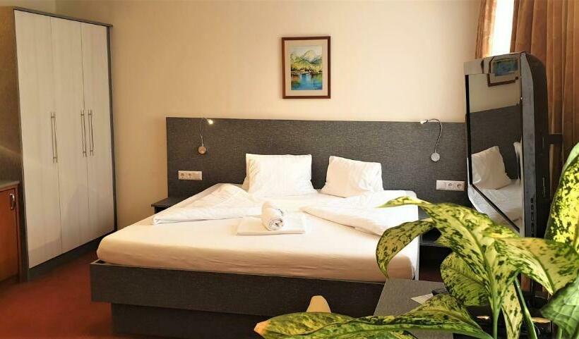 הוסטל Gasthaus   Pension Kärntnerhof