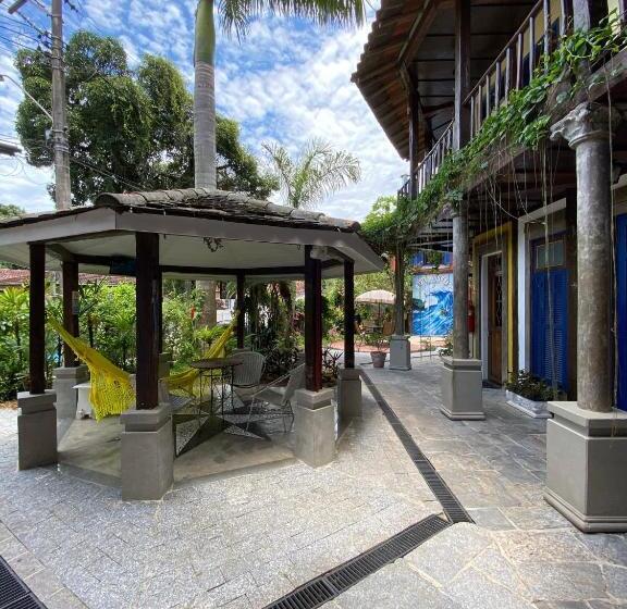 ユースホステル Vila Pequeá Pousada Ilhabela