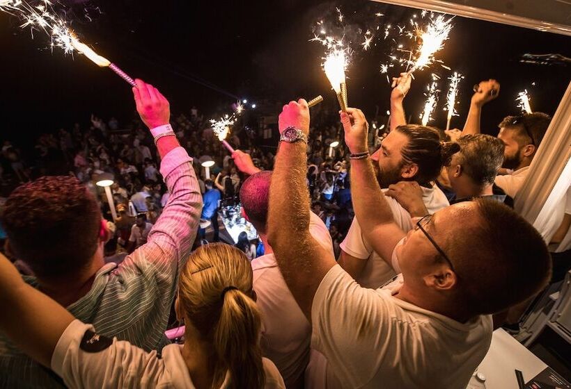 Bora Bora Ibiza Malta Resort - Music Hotel - Adults Only