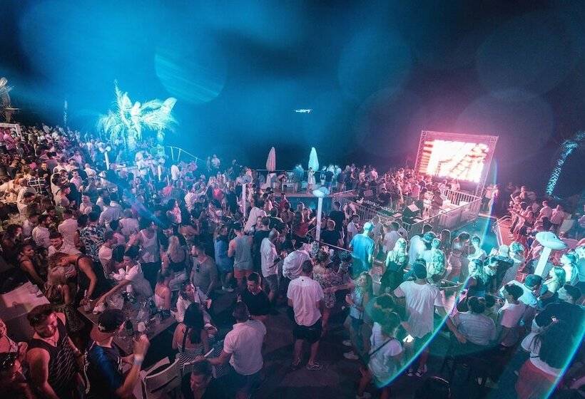 Bora Bora Ibiza Malta Resort - Music Hotel - Adults Only