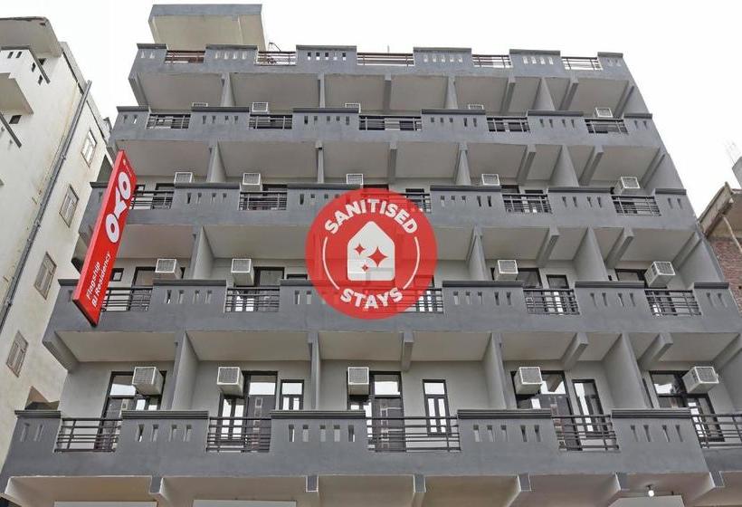 בית מלון כפרי Vaccinated Staff Collection O 26759 Bj Residency