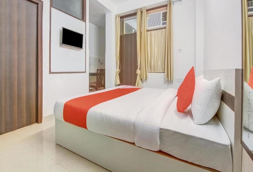 בית מלון כפרי Vaccinated Staff Collection O 26759 Bj Residency