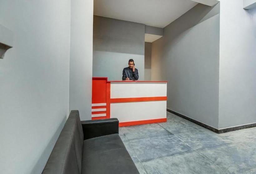 בית מלון כפרי Vaccinated Staff Collection O 26759 Bj Residency