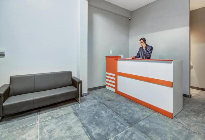 בית מלון כפרי Vaccinated Staff Collection O 26759 Bj Residency