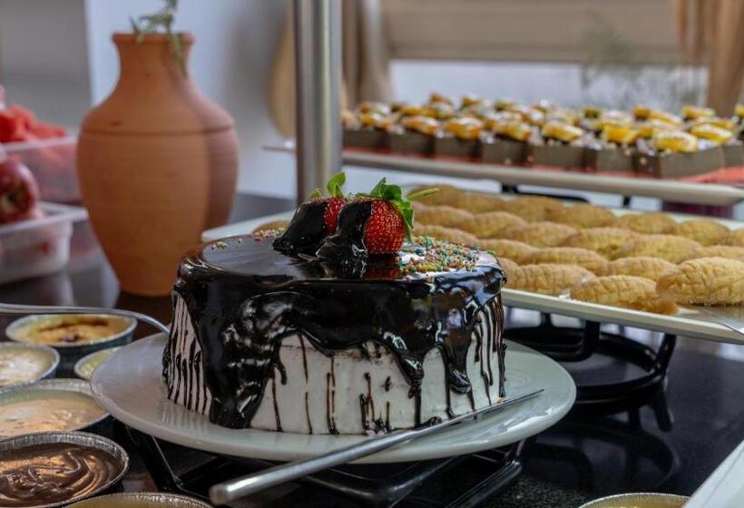 בית מלון כפרי Miarosa Konakli Garden