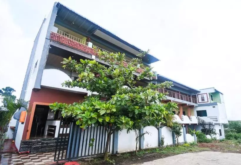 Hotelli Oyo 68011 Resort Shankarmuni