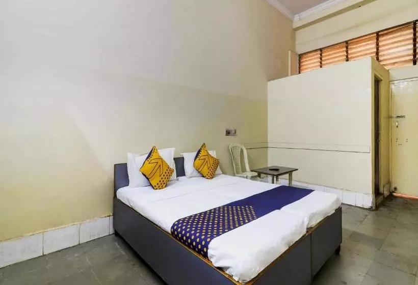 ホテル O Bhavani Rest Rooms