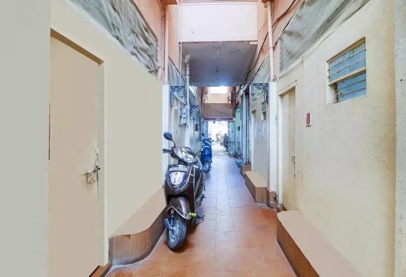 ホテル O Bhavani Rest Rooms
