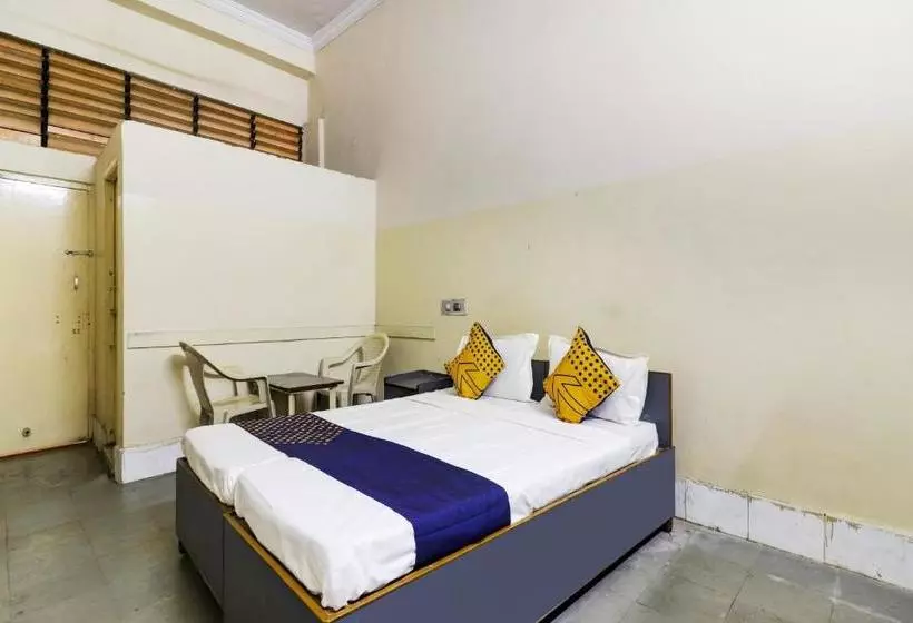 ホテル O Bhavani Rest Rooms