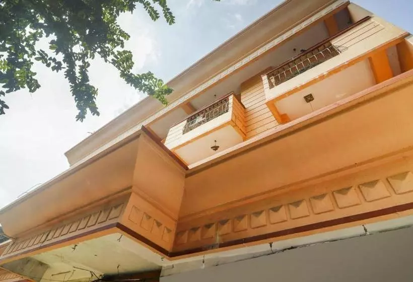 ホテル O Bhavani Rest Rooms