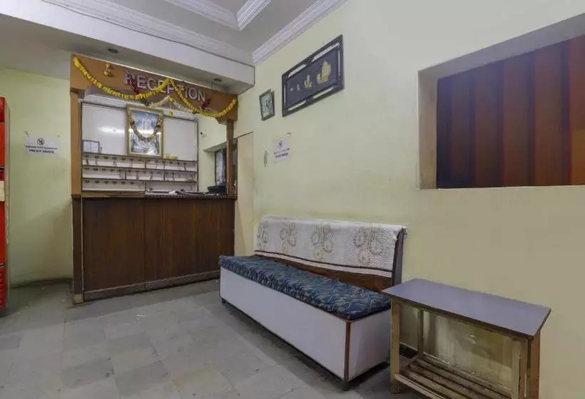 ホテル O Bhavani Rest Rooms
