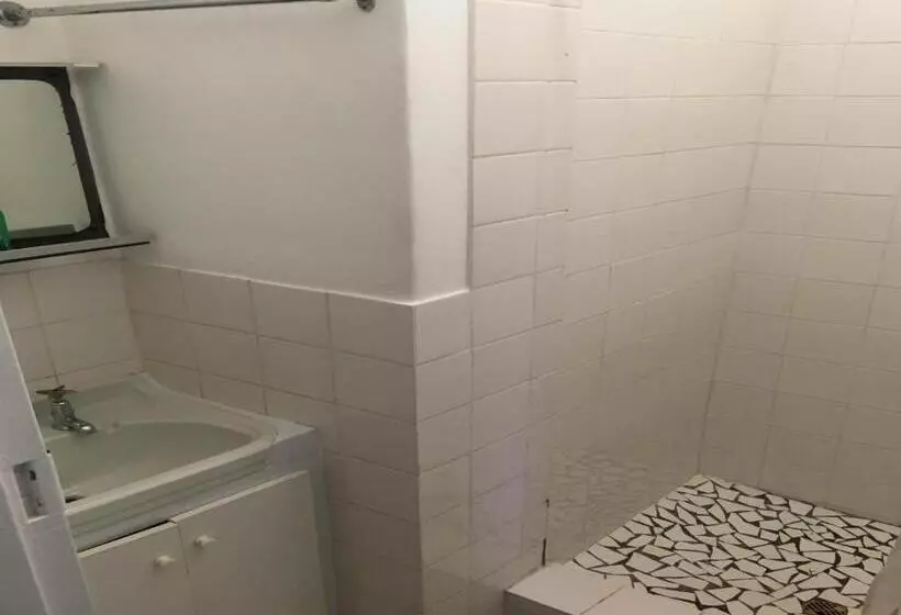 Majatalo Flipflops And Treetops