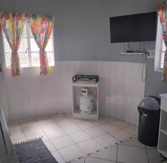 Majatalo Flipflops And Treetops