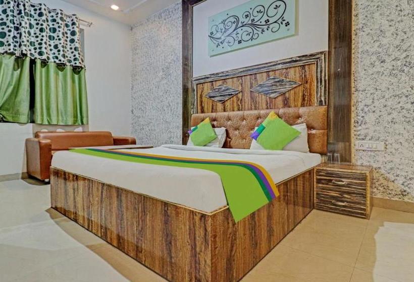 אתר נופש Treebo Trend Radha Palace