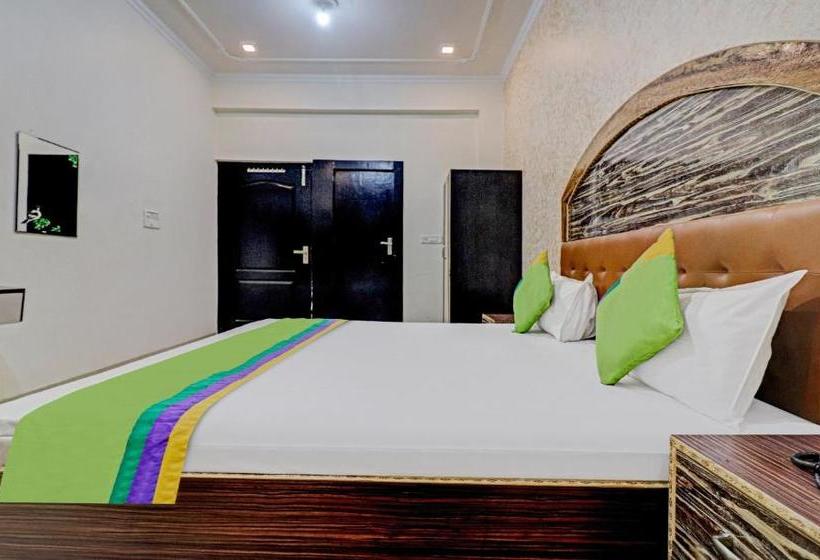 אתר נופש Treebo Trend Radha Palace