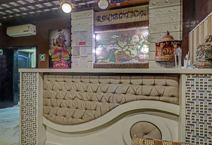 אתר נופש Treebo Trend Radha Palace