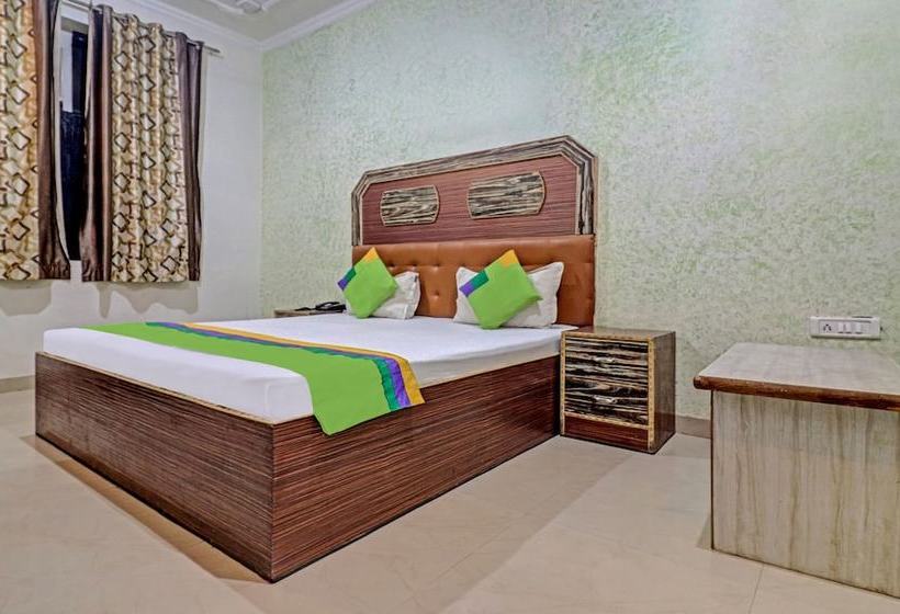 אתר נופש Treebo Trend Radha Palace