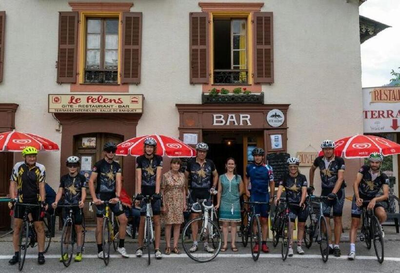 민박 Gite Le Pelens