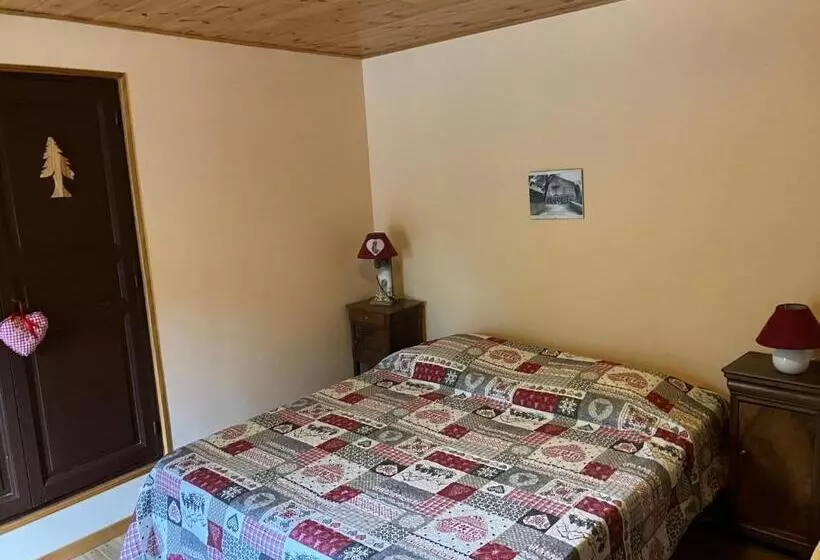 Aamiaismajoitus (B&B) Gite Le Pelens