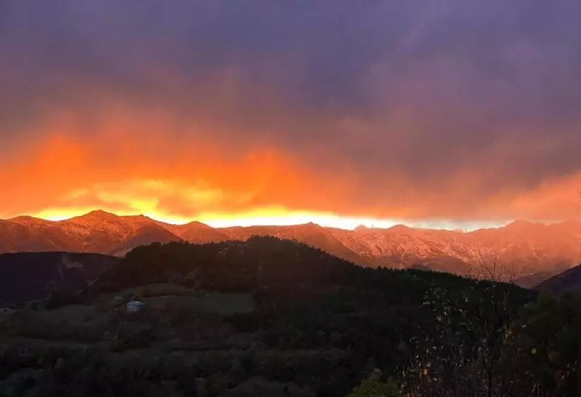 Aamiaismajoitus (B&B) Gite Le Pelens