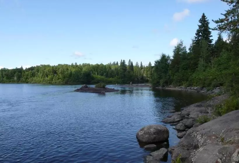ホテル Auberge île Du Repos