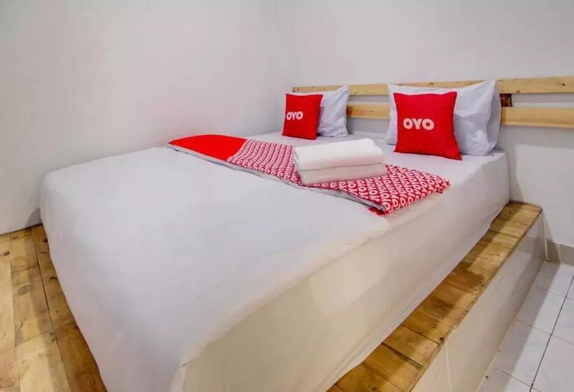ホテル Alfalah Residence Syariah Mitra Reddoorz