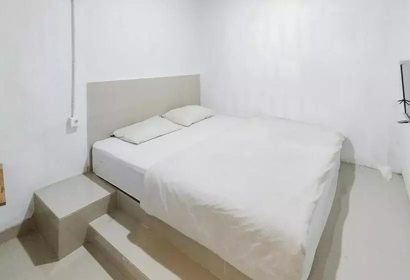 ホテル Alfalah Residence Syariah Mitra Reddoorz