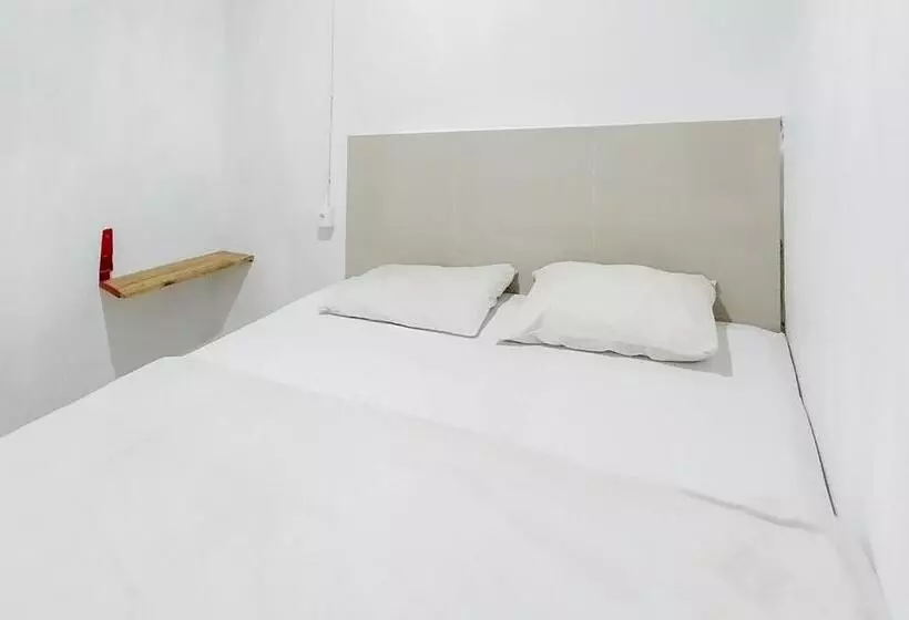 ホテル Alfalah Residence Syariah Mitra Reddoorz
