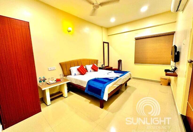 Hotel Sunlight Residency