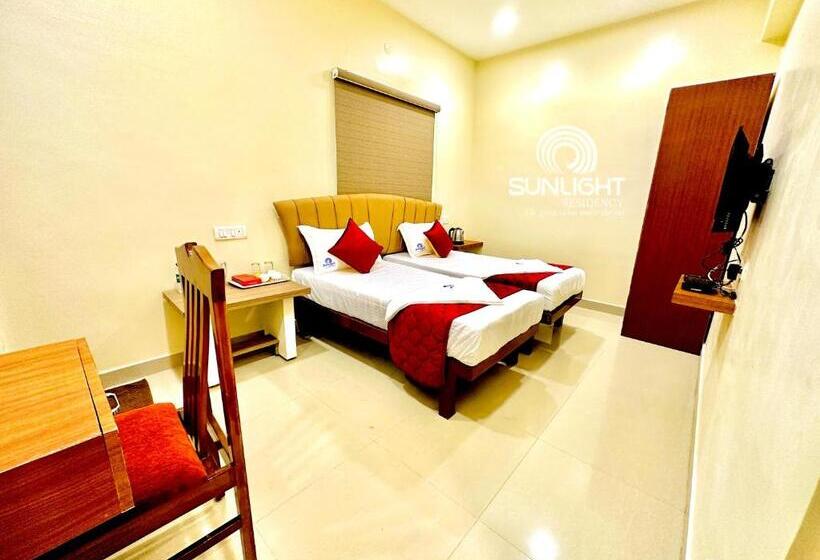 Hotel Sunlight Residency