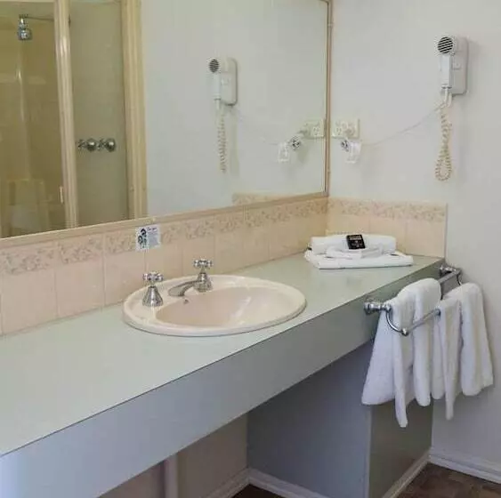 Motelli Deniliquin Country Club Motor Inn